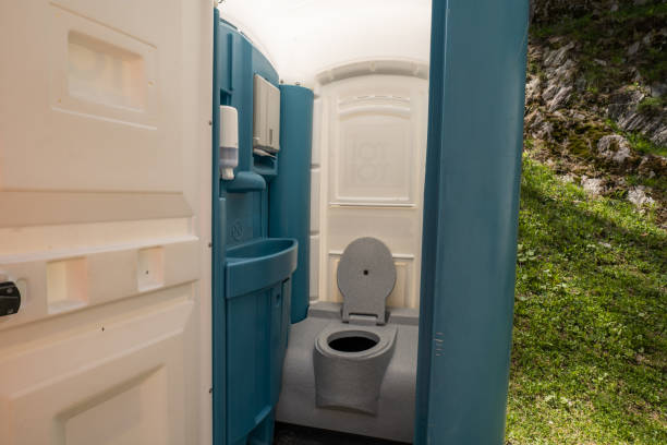 Best Portable bathroom rental  in , WA